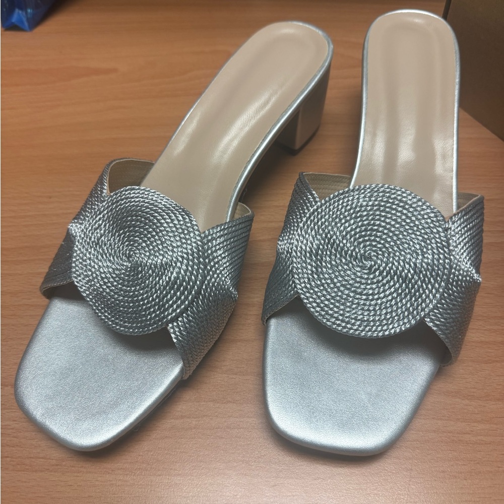 Elegant Silver Women's Slide Sandals